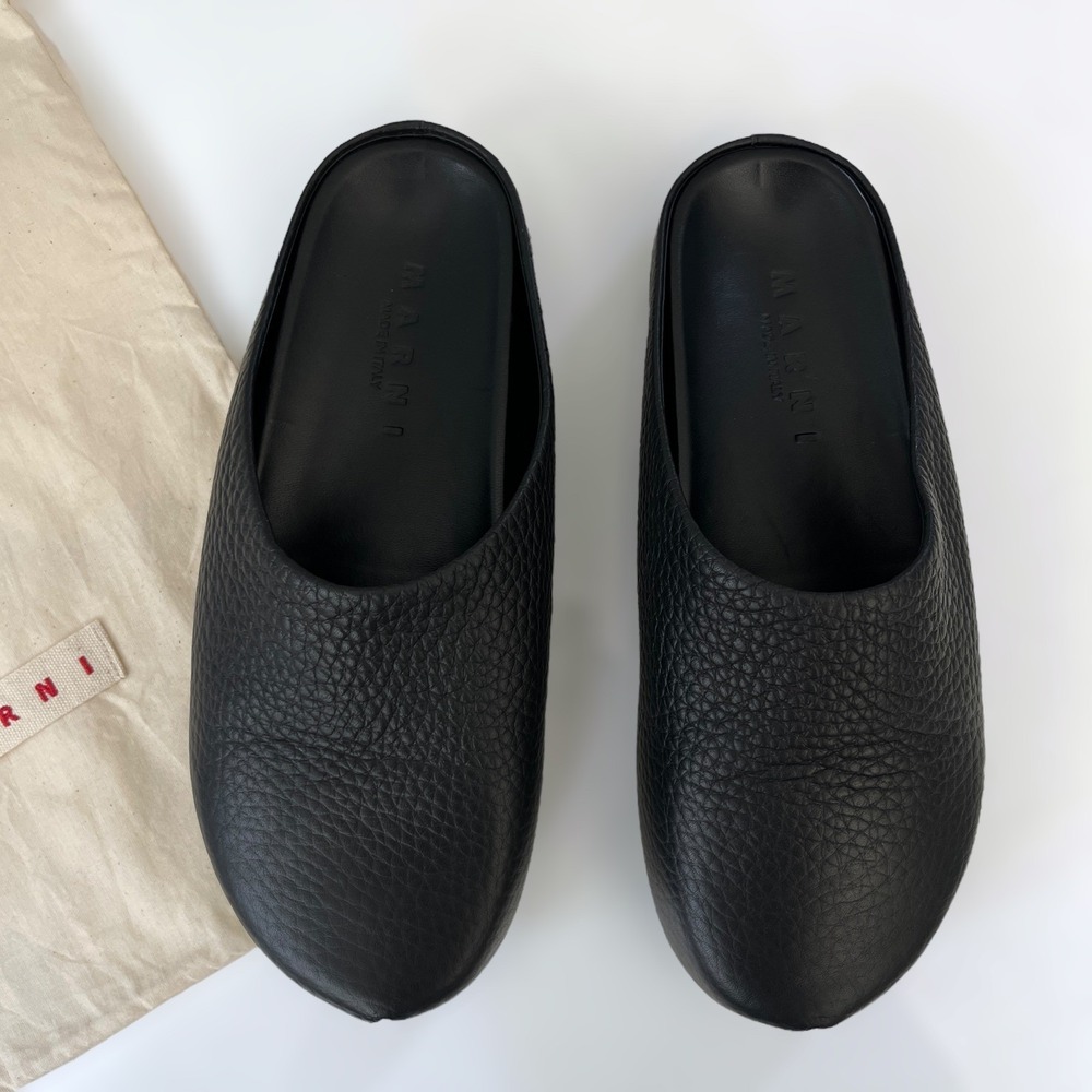 Marni Fussbett Sabot in‎ Black